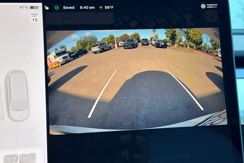 Tesla Model Y Vehicle Full-screen Gallery Image 27