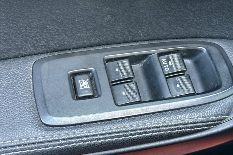 Ford Ranger Vehicle Full-screen Gallery Image 12