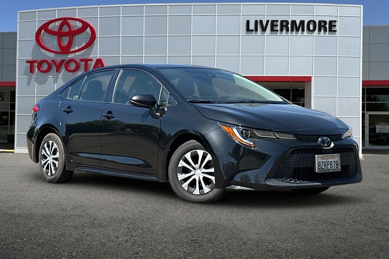 Toyota Corolla Hybrid Vehicle Full-screen Gallery Image 02