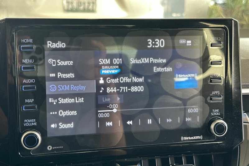 Toyota Corolla Hybrid Vehicle Full-screen Gallery Image 25