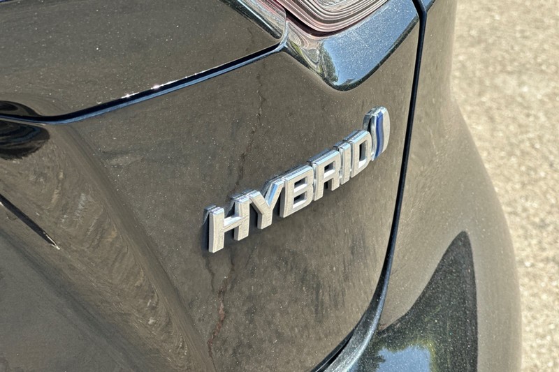Toyota Corolla Hybrid Vehicle Full-screen Gallery Image 47
