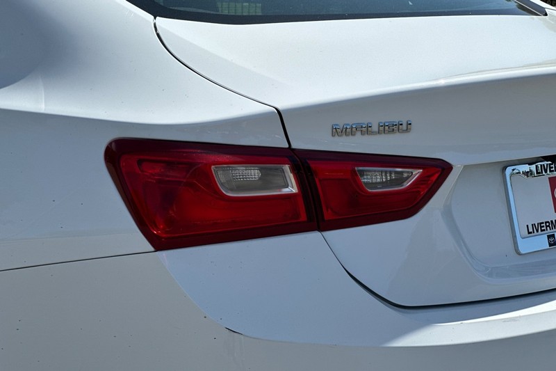 Chevrolet Malibu Vehicle Full-screen Gallery Image 47