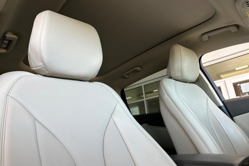 Lincoln Nautilus Vehicle Full-screen Gallery Image 20
