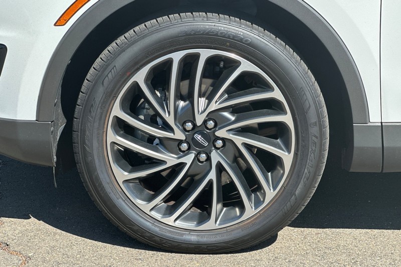 Lincoln Nautilus Vehicle Full-screen Gallery Image 42