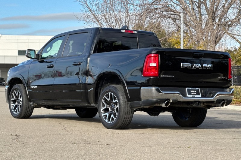 Ram 1500 Vehicle Full-screen Gallery Image 06