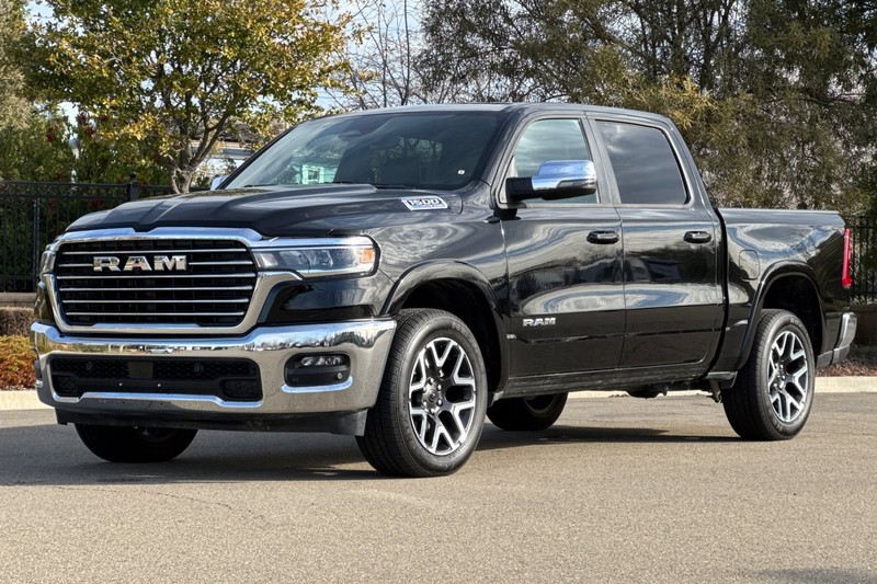 Ram 1500 Vehicle Full-screen Gallery Image 08