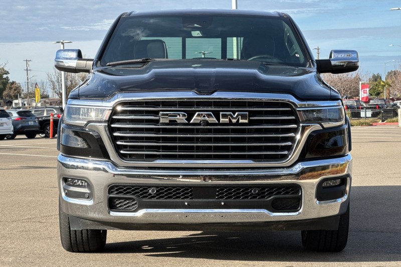 Ram 1500 Vehicle Full-screen Gallery Image 09