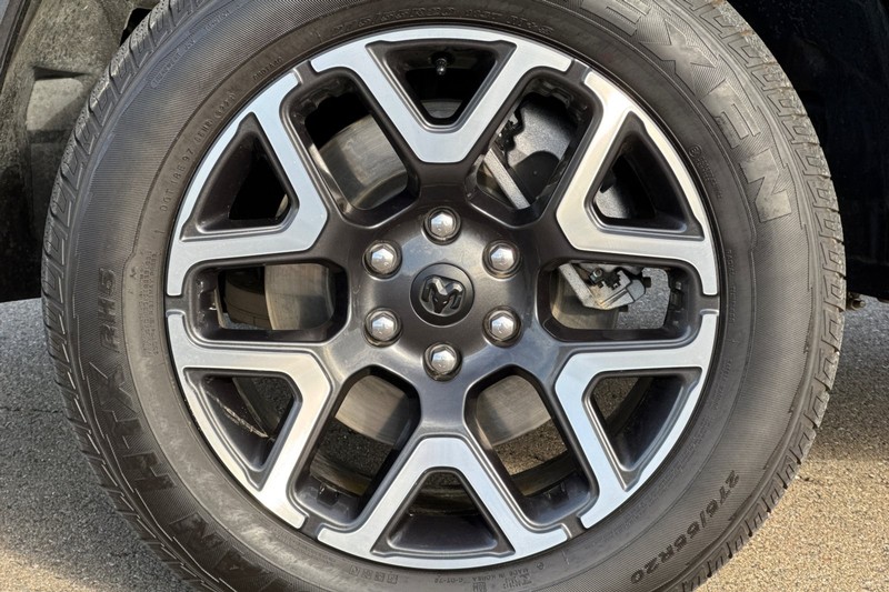 Ram 1500 Vehicle Full-screen Gallery Image 43
