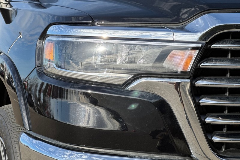 Ram 1500 Vehicle Full-screen Gallery Image 44