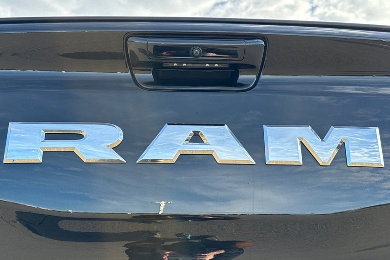 Ram 1500 Vehicle Full-screen Gallery Image 47