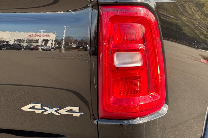 Ram 1500 Vehicle Full-screen Gallery Image 48