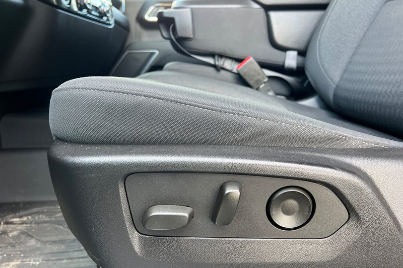 GMC Sierra 1500 Vehicle Full-screen Gallery Image 13