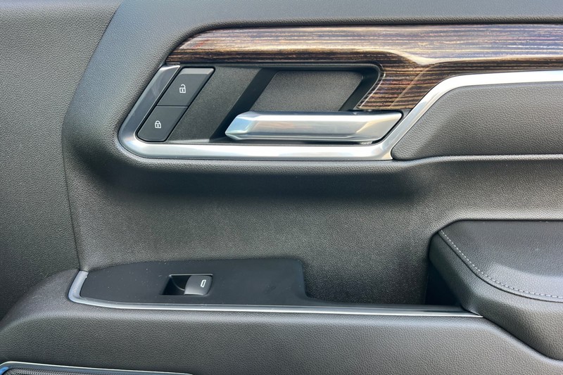 GMC Sierra 1500 Vehicle Full-screen Gallery Image 21