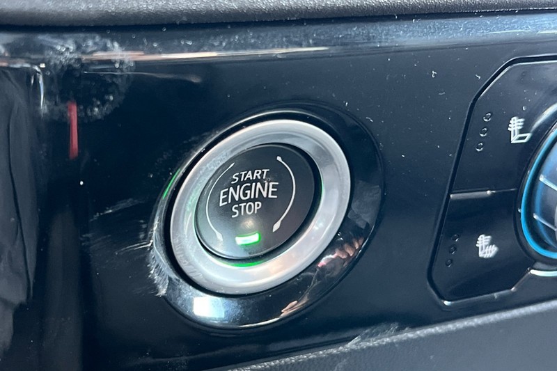 GMC Sierra 1500 Vehicle Full-screen Gallery Image 34