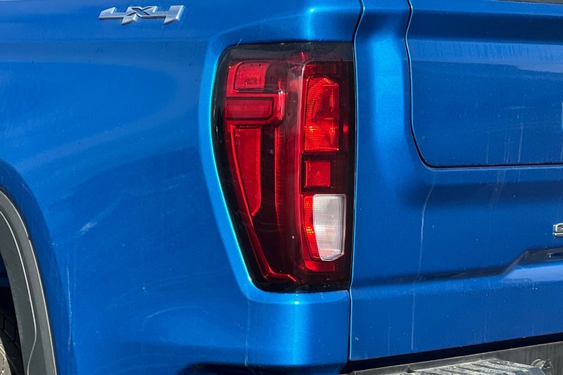 GMC Sierra 1500 Vehicle Full-screen Gallery Image 47