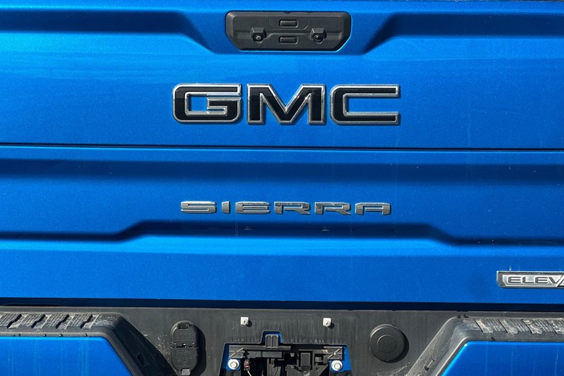 GMC Sierra 1500 Vehicle Full-screen Gallery Image 48
