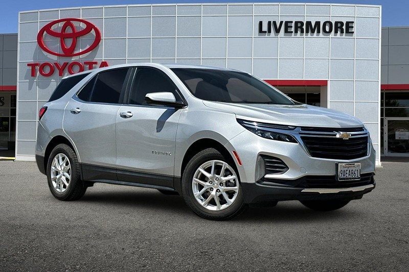 Chevrolet Equinox Vehicle Full-screen Gallery Image 02