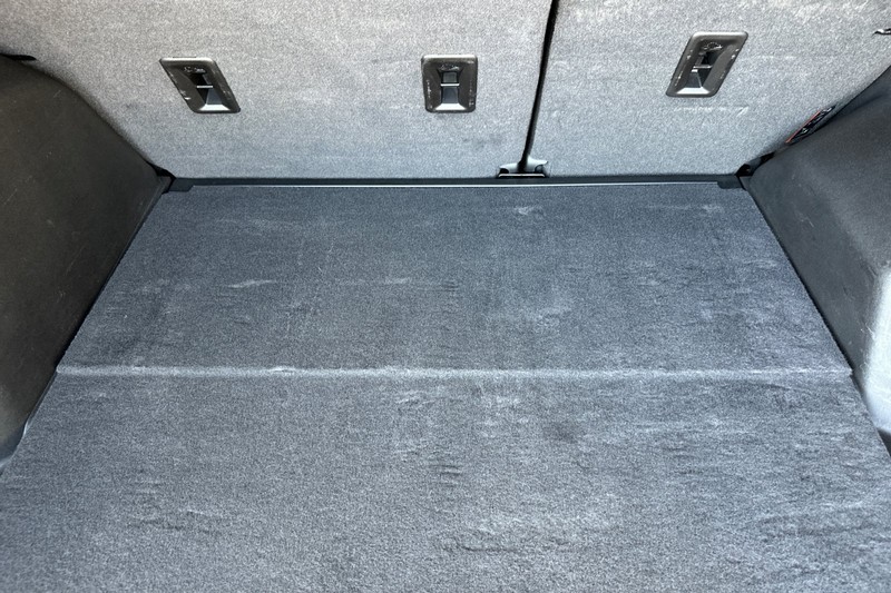 Chevrolet Equinox Vehicle Full-screen Gallery Image 17