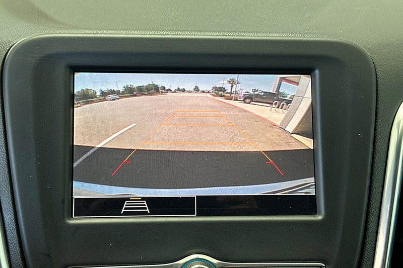 Chevrolet Equinox Vehicle Full-screen Gallery Image 27