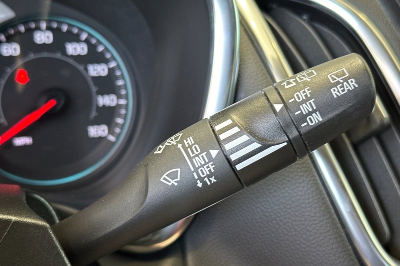 Chevrolet Equinox Vehicle Full-screen Gallery Image 37