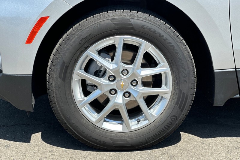 Chevrolet Equinox Vehicle Full-screen Gallery Image 42