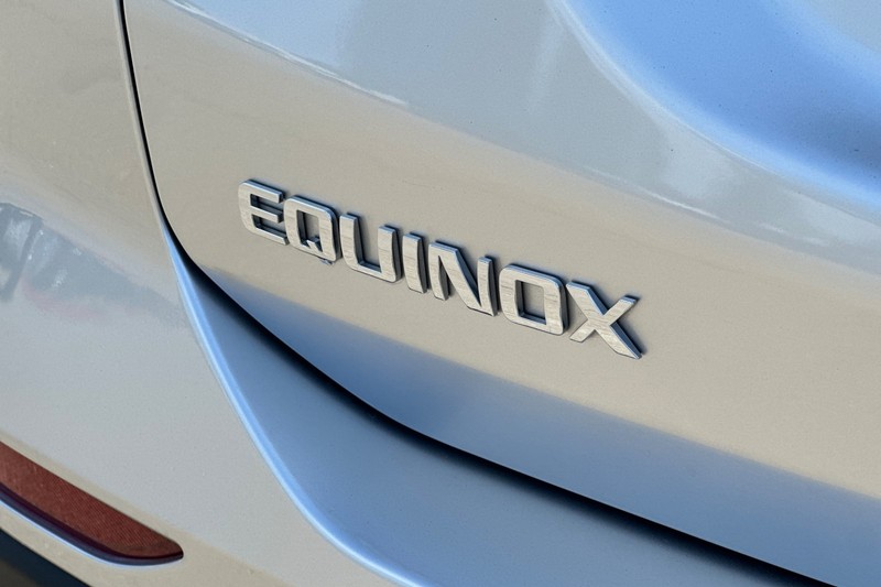 Chevrolet Equinox Vehicle Full-screen Gallery Image 48