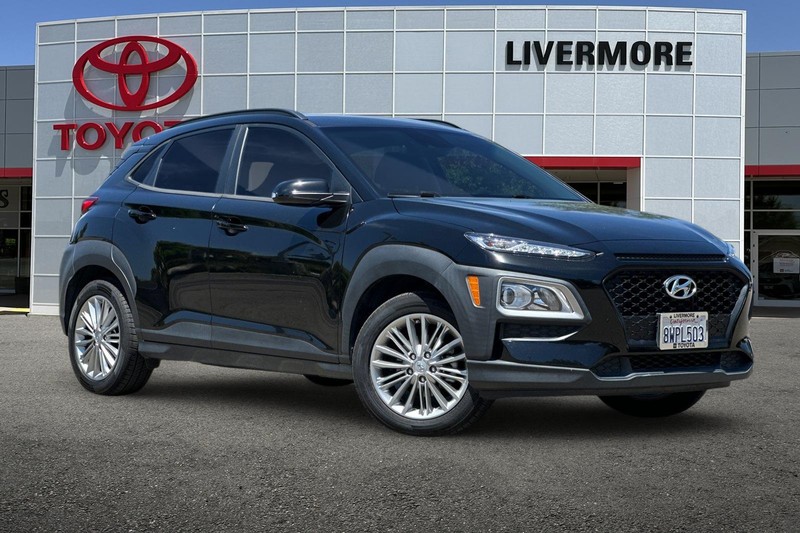 Hyundai Kona Vehicle Full-screen Gallery Image 02