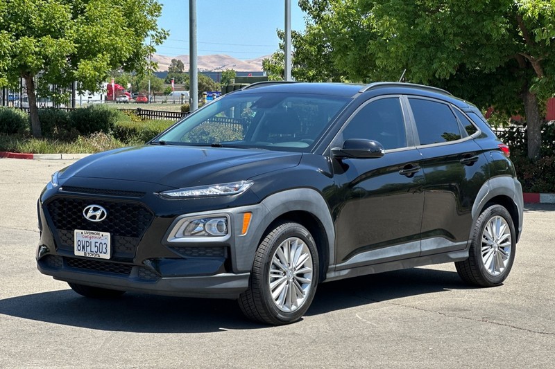 Hyundai Kona Vehicle Full-screen Gallery Image 08