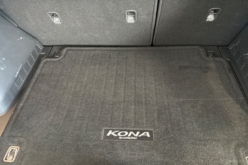 Hyundai Kona Vehicle Full-screen Gallery Image 17