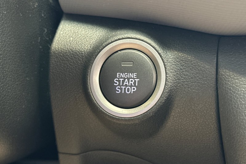 Hyundai Kona Vehicle Full-screen Gallery Image 32
