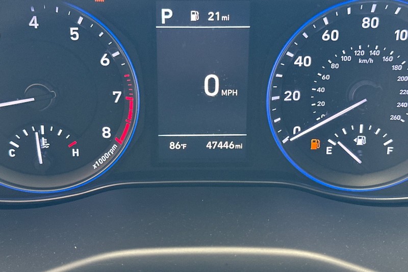 Hyundai Kona Vehicle Full-screen Gallery Image 38