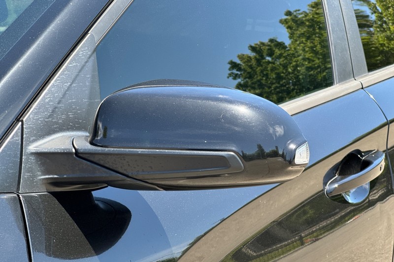 Hyundai Kona Vehicle Full-screen Gallery Image 49