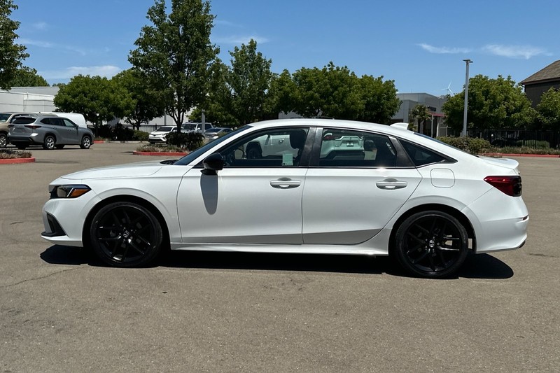 Honda Civic Sedan Vehicle Full-screen Gallery Image 07