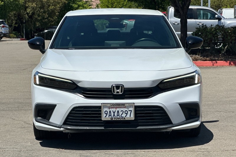 Honda Civic Sedan Vehicle Full-screen Gallery Image 09