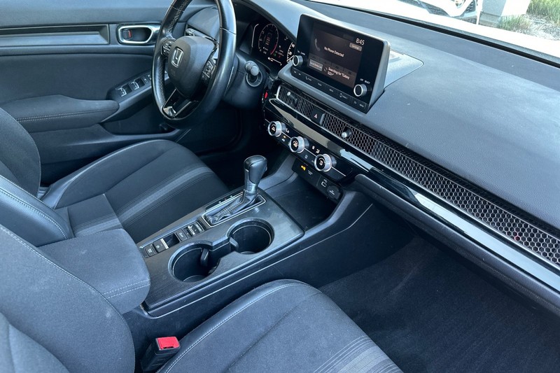 Honda Civic Sedan Vehicle Full-screen Gallery Image 18