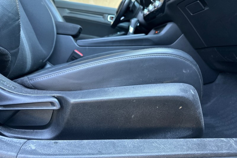 Honda Civic Sedan Vehicle Full-screen Gallery Image 22