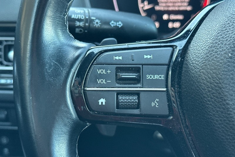 Honda Civic Sedan Vehicle Full-screen Gallery Image 35