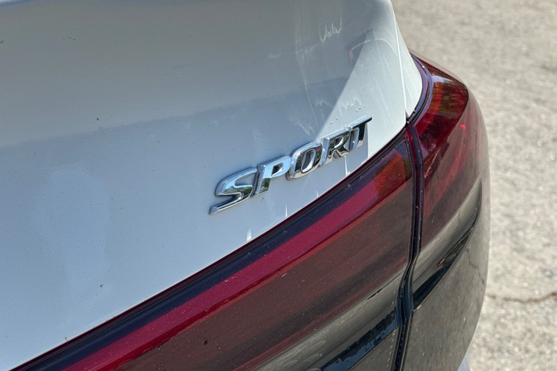 Honda Civic Sedan Vehicle Full-screen Gallery Image 48