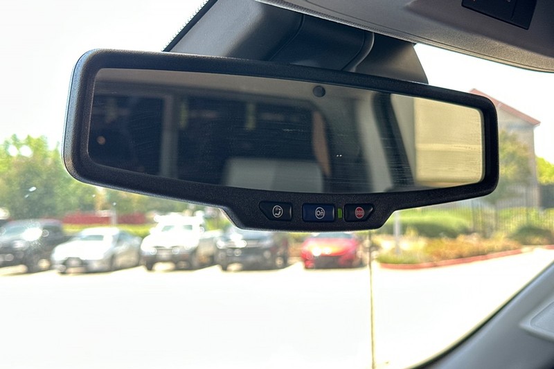GMC Sierra 1500 Vehicle Full-screen Gallery Image 22