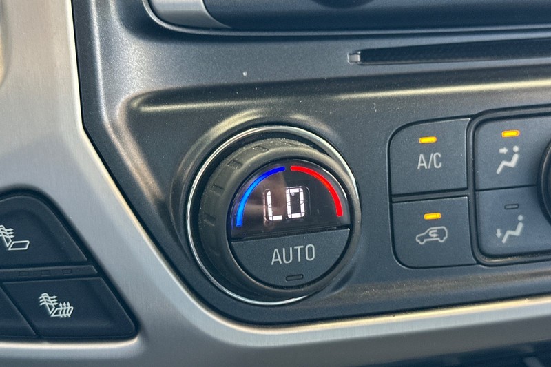 GMC Sierra 1500 Vehicle Full-screen Gallery Image 26