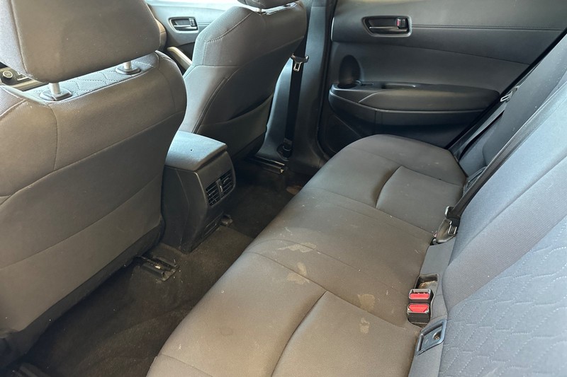 Toyota Corolla Cross Vehicle Full-screen Gallery Image 14