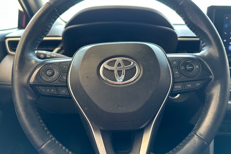 Toyota Corolla Cross Vehicle Full-screen Gallery Image 33