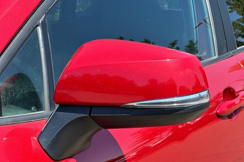 Toyota Corolla Cross Vehicle Full-screen Gallery Image 50