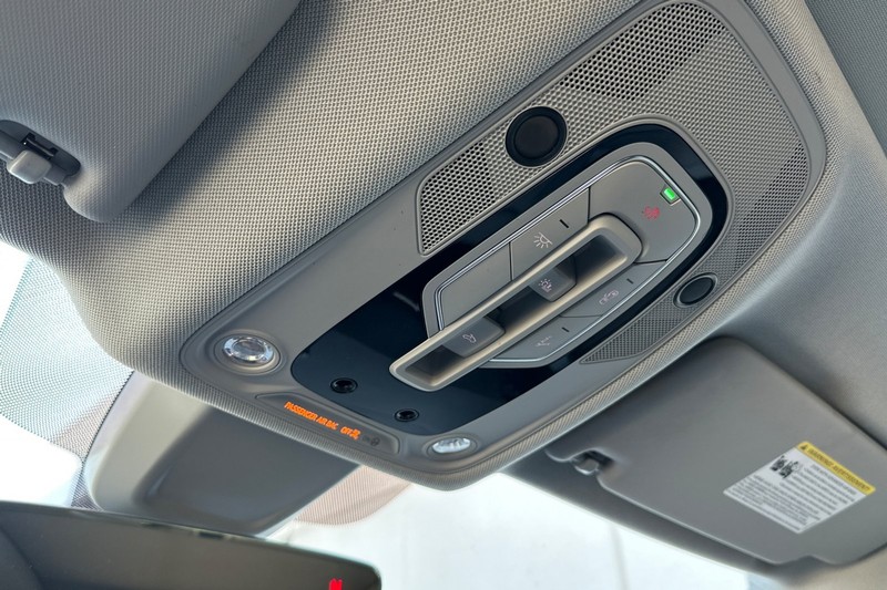 Audi Q5 Vehicle Full-screen Gallery Image 23