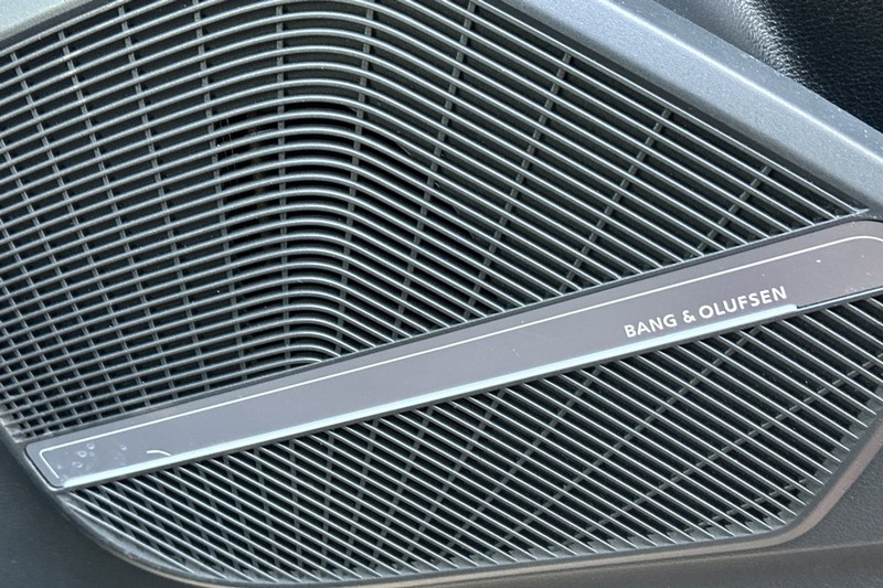 Audi Q5 Vehicle Full-screen Gallery Image 43