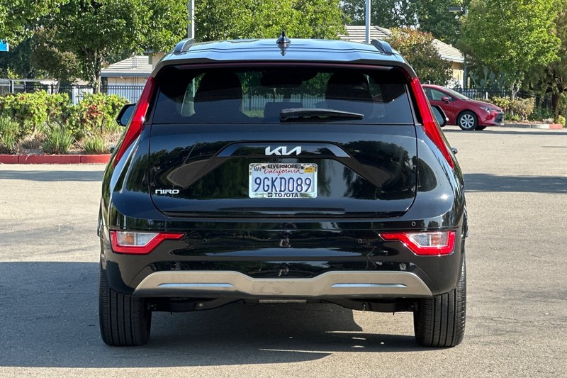Kia Niro EV Vehicle Full-screen Gallery Image 05