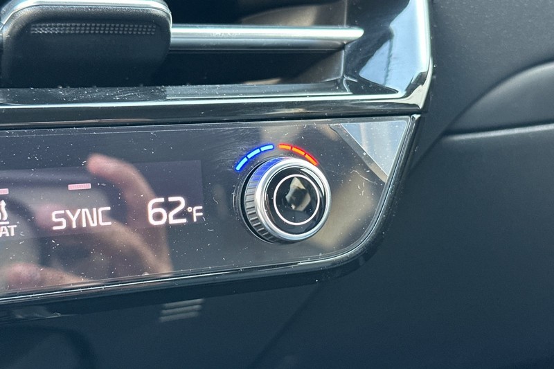 Kia Niro EV Vehicle Full-screen Gallery Image 30