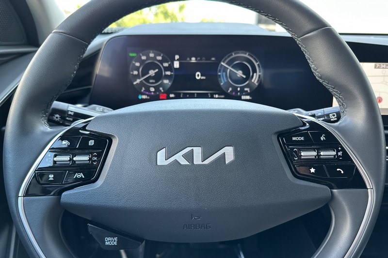 Kia Niro EV Vehicle Full-screen Gallery Image 35