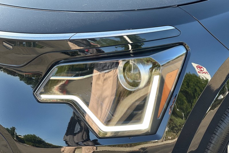 Kia Niro EV Vehicle Full-screen Gallery Image 50