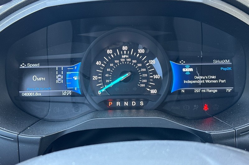 Ford Edge Vehicle Full-screen Gallery Image 38